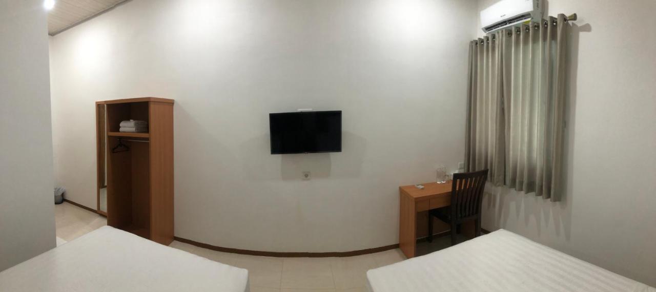 Aurora Hotel Siliwangi Чиребон Екстер'єр фото