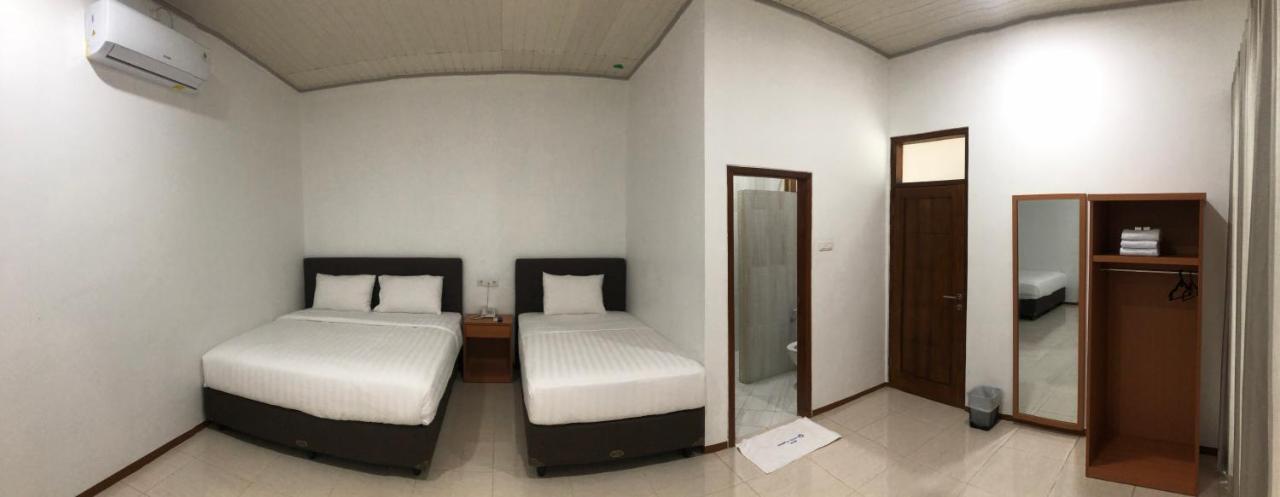 Aurora Hotel Siliwangi Чиребон Екстер'єр фото